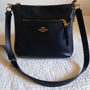 Like-new Coach Leather Messenger Crossbody Bag